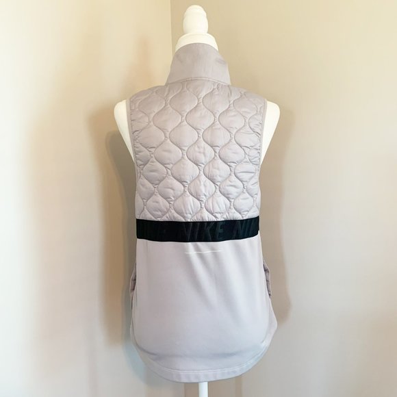 SOLD!  Nike Aerolayer Black Gray Running Vest Gilet Quilted Logo - Picture 6 of 12